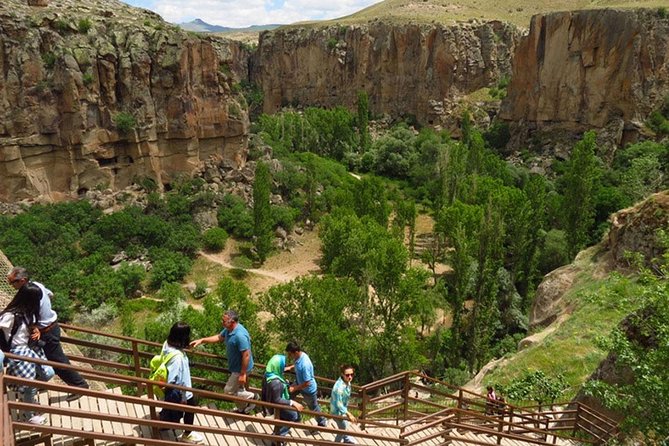 Cappadocia Green Tour with Lunch - Onyx stop: learning the craft behind Cappadocia jewelry