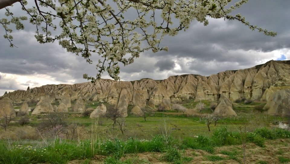 Cappadocia: Highlights Tour with Lunch and Entry Tickets - Uçhisar Castle: Why This Final View Helps It All Make Sense