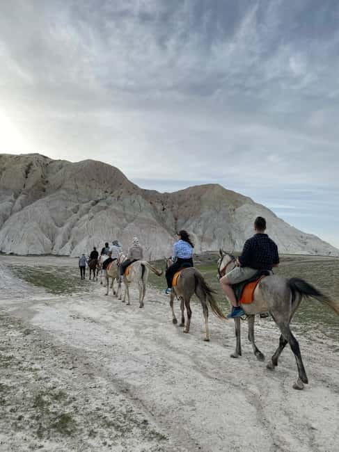 Cappadocia: Horse Riding Tour with Sunrise or Sunset Options - Riding Love Valley and a Fairy-Chimney Valley: What You’re Doing for 1–2 Hours