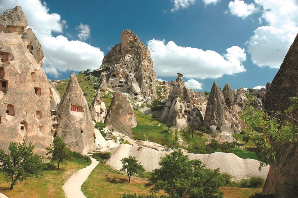 Cappadocia: Red Tour with Entry Fees and Lunch - Göreme Open Air Museum: Byzantine Cave Churches That Actually Make Sense