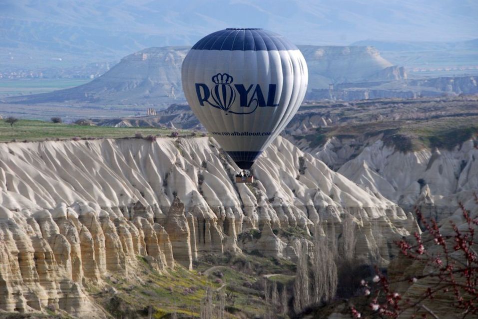Cappadocia: Royal Queen Hot Air Balloon Tour at Sunrise - Royal Balloon Headquarters: Breakfast and Balloon Inflation