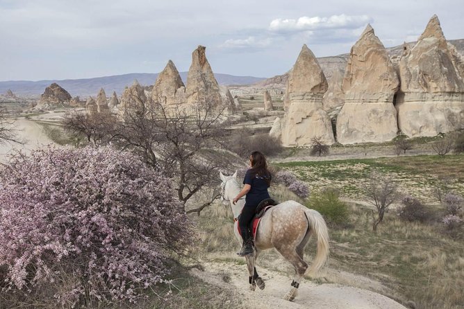 Cappadocia Sunset Horse Riding through the Valleys and Fairy Chimneys - Fairy Chimneys at Dusk: The Main Event