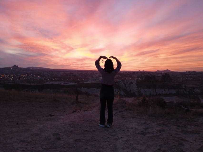 Cappadocia: Sunset Rose Valley Hiking Tour - Who should book this Rose Valley sunset hike
