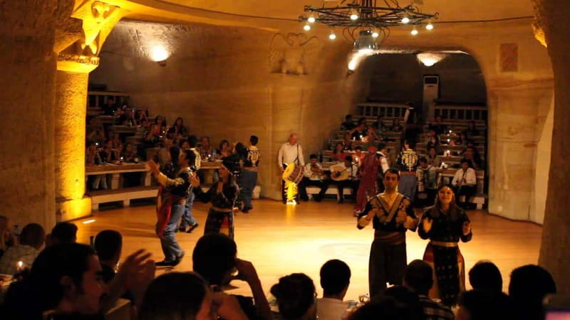 Göreme: Dinner and Folk Show at a Cave Restaurant - Unlimited drinks: the included perks and the one potential letdown