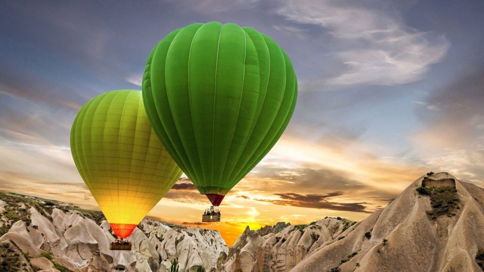 Goreme: Sunrise Hot Air Balloon Flight over Cappadocia - Landing with champagne and a certificate