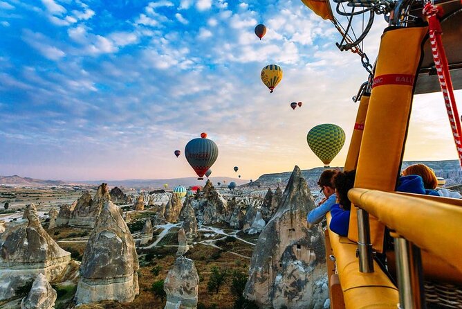 Hot Air Balloon Tour Over Fairychimneys Balloon Turca - Views Over the Fairy Chimneys: How to Get the Best Experience