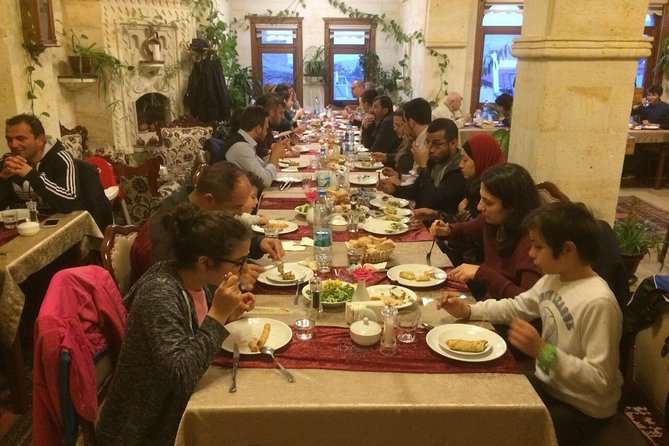 Red Tour with open air Museum - Stop 4: Avanos lunch that actually saves you time