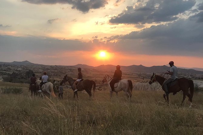 Sunset Horsebackriding-Tour through the Valleys of Cappadocia - The riding route: Rose Valley, Red Valley, and the Sunset Point moment